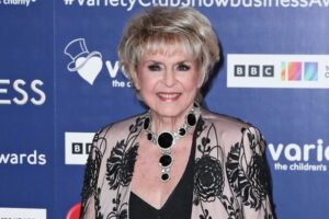 gloria hunniford health