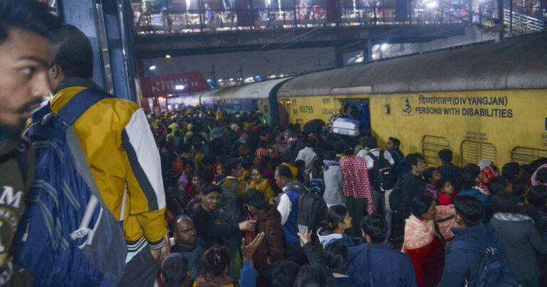 Stampede at the railway station in India is at least insurancecompanie.com | Stampede at the railway station in India is at least 18 years of age