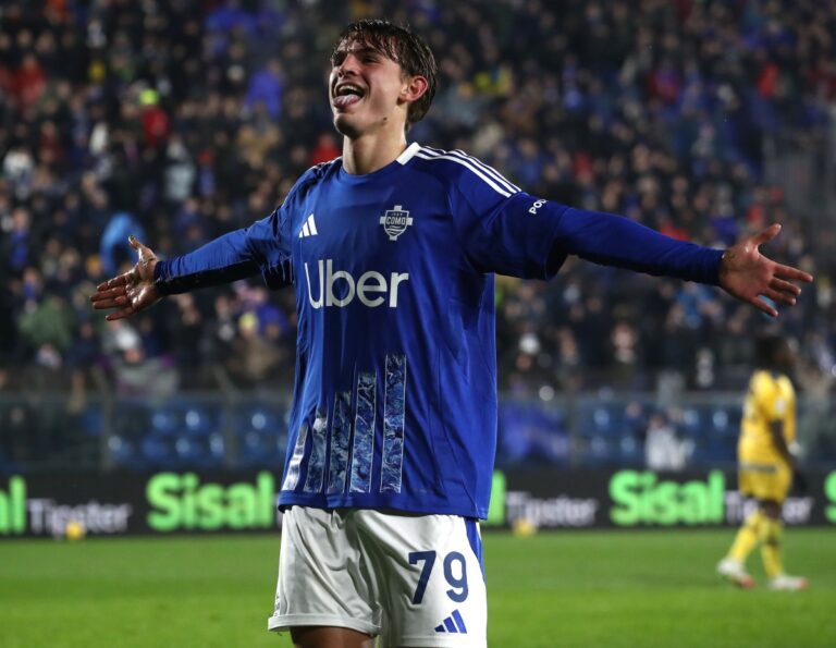 Nico paz celebrate the purpose of