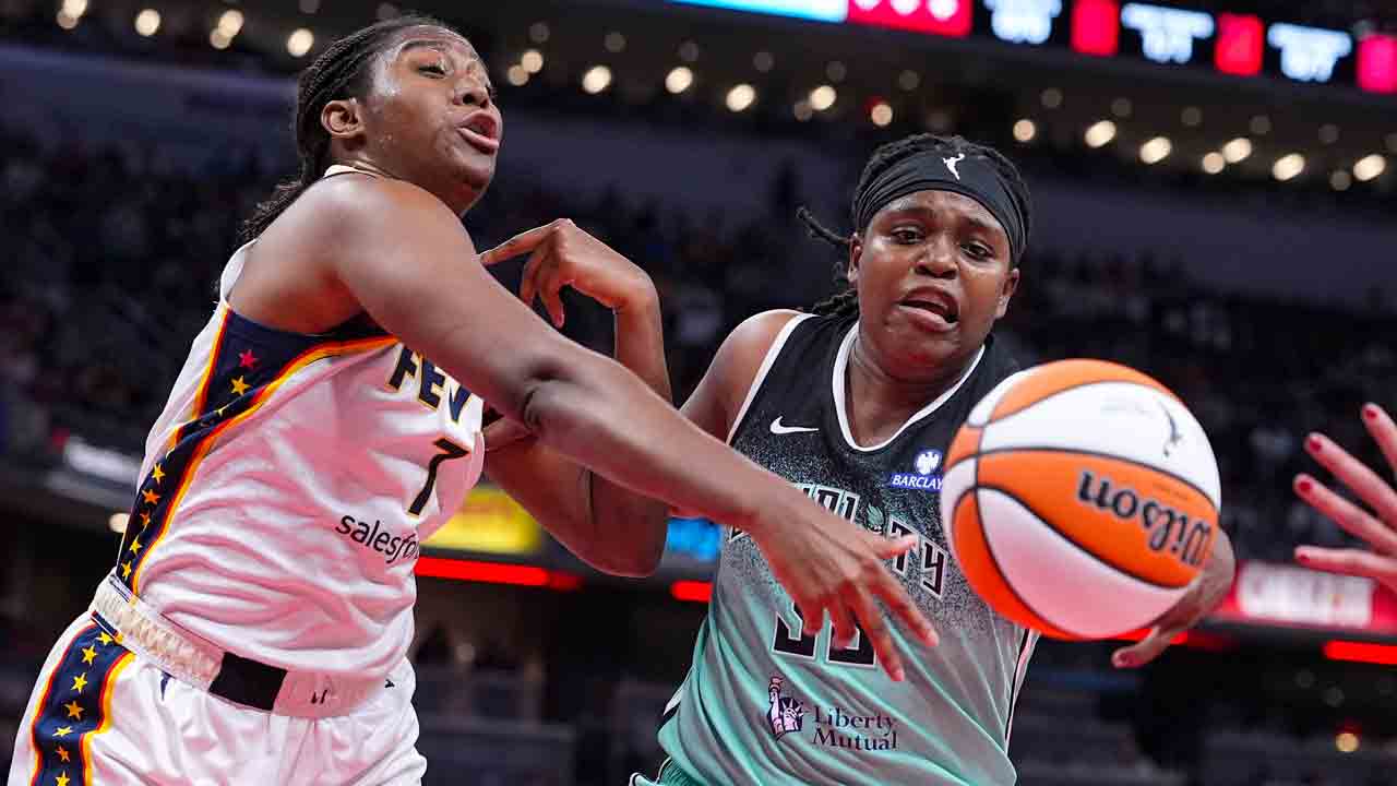 Joniel Jonzes score 18 points in return from 5 points