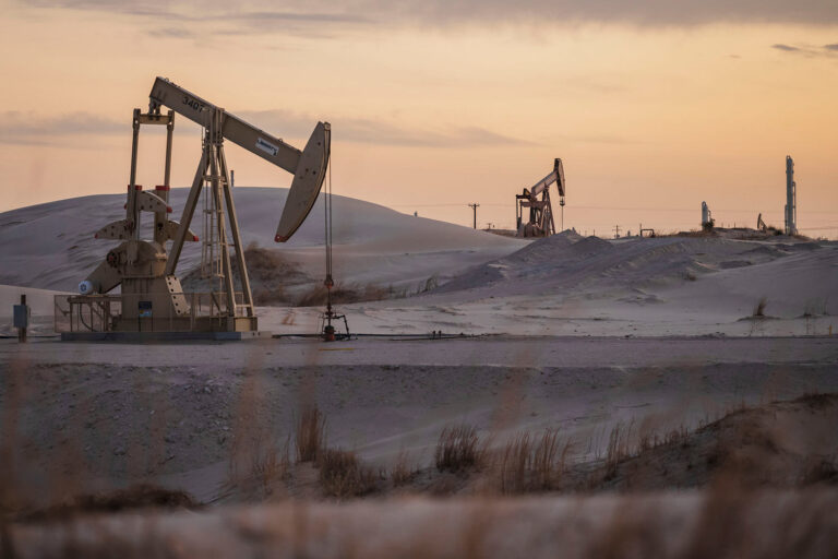 Trump Megabill gives the essential oil industry and stop the key support for solar and wind