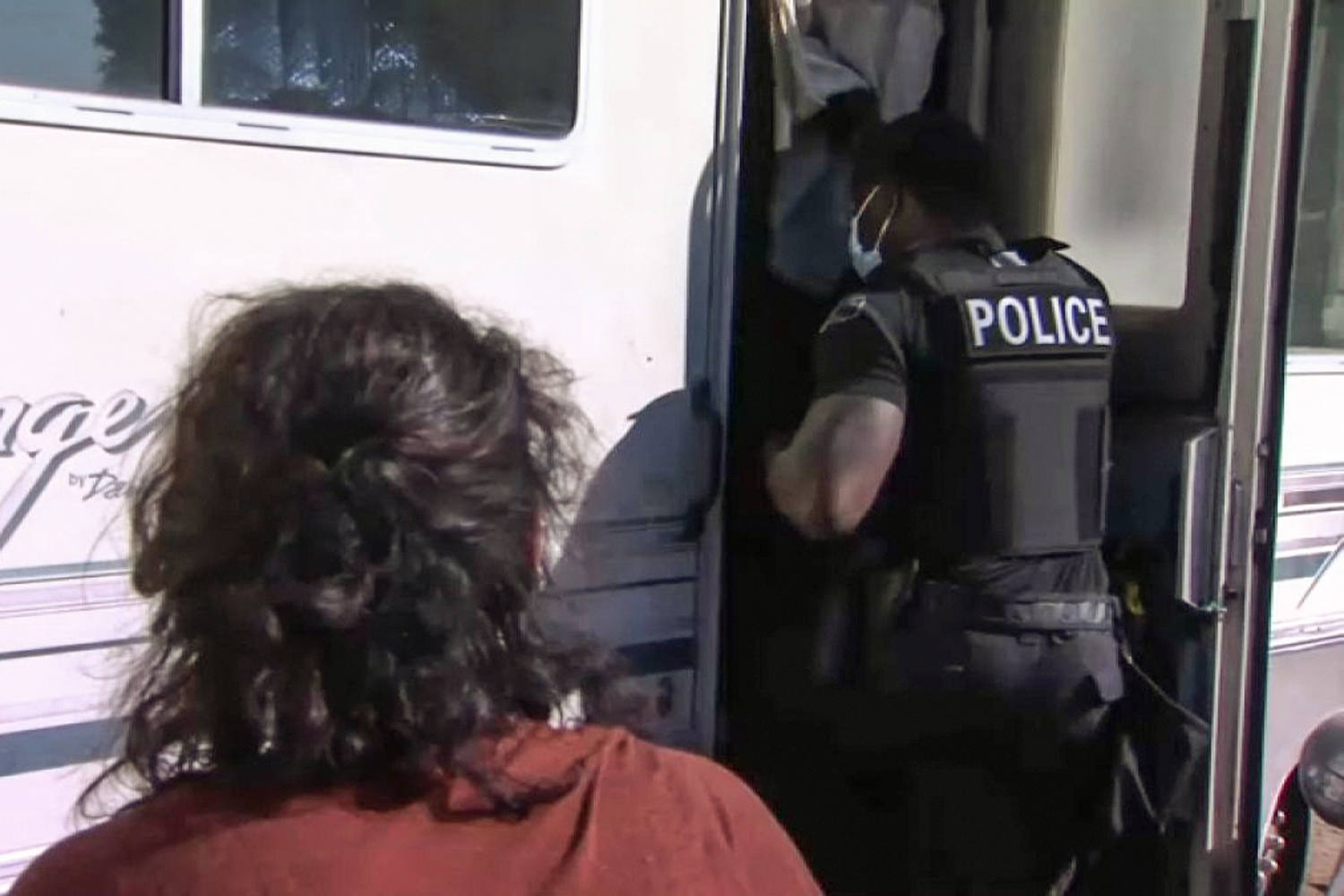 A man found in RV as a body sparks Jose Jose