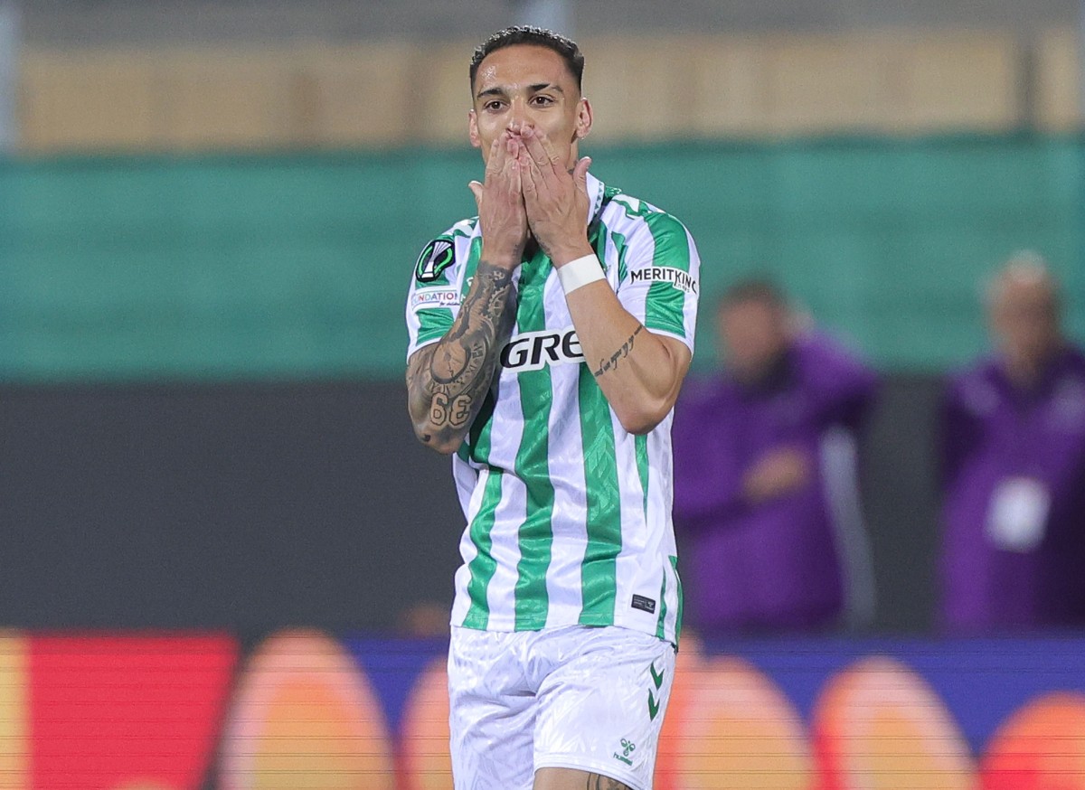 Antonies push for real Betical Transfer from man united