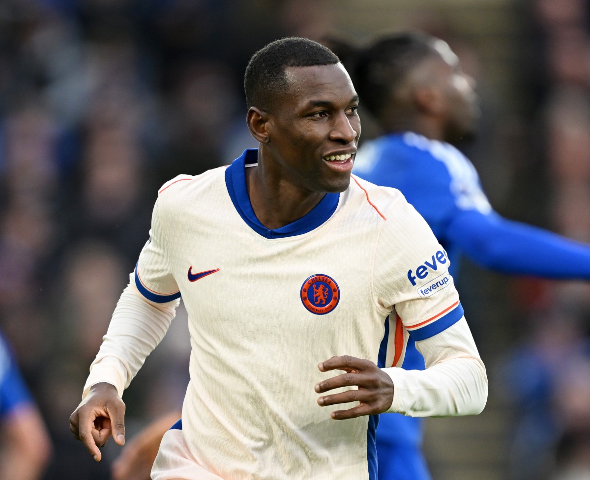 Nicolas Jackson celebrates the goals for Chelsea