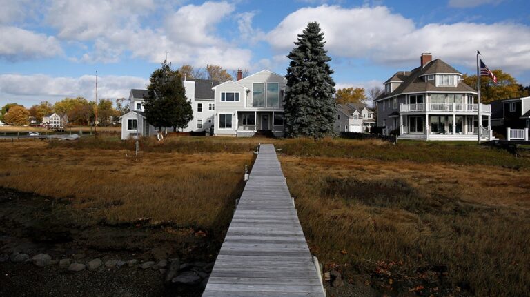 Boston Suburb Bosts Top