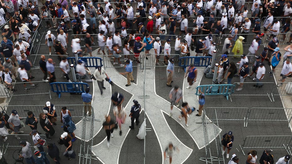 Consumer spending on sports of sports live 25% of the pre-reservation level