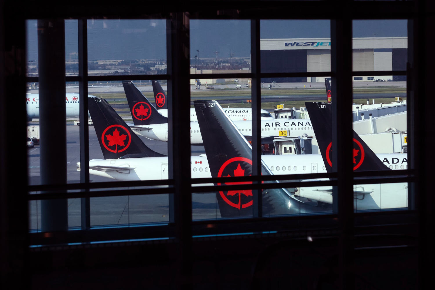 Eve Canada to resume flights after strike strike