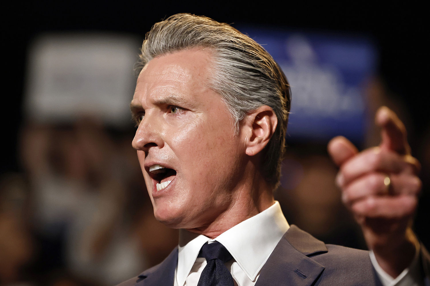 Gavin News took Trump in your own game: From the political desk