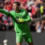 Handler's heroes to the crystal castle castle castle taps tips in community shield

