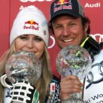 Lindsey Won Previously hugs the coach before the previous ski Olympic season

