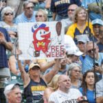Malwaukeewhirts in China Fall 12 directs 12 straight 12 straight

