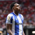 Newcastle considering the aghehowa aghehowa of the porto

