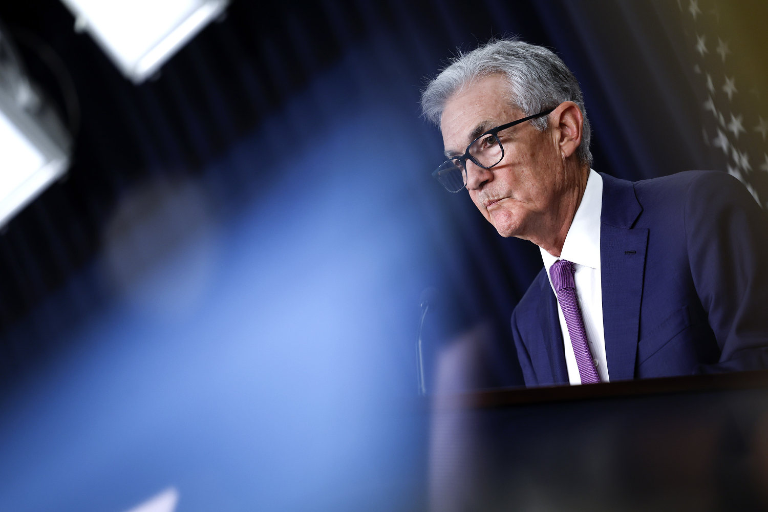 Powell doors open to potential rankings cut on speech that highlight economic risk