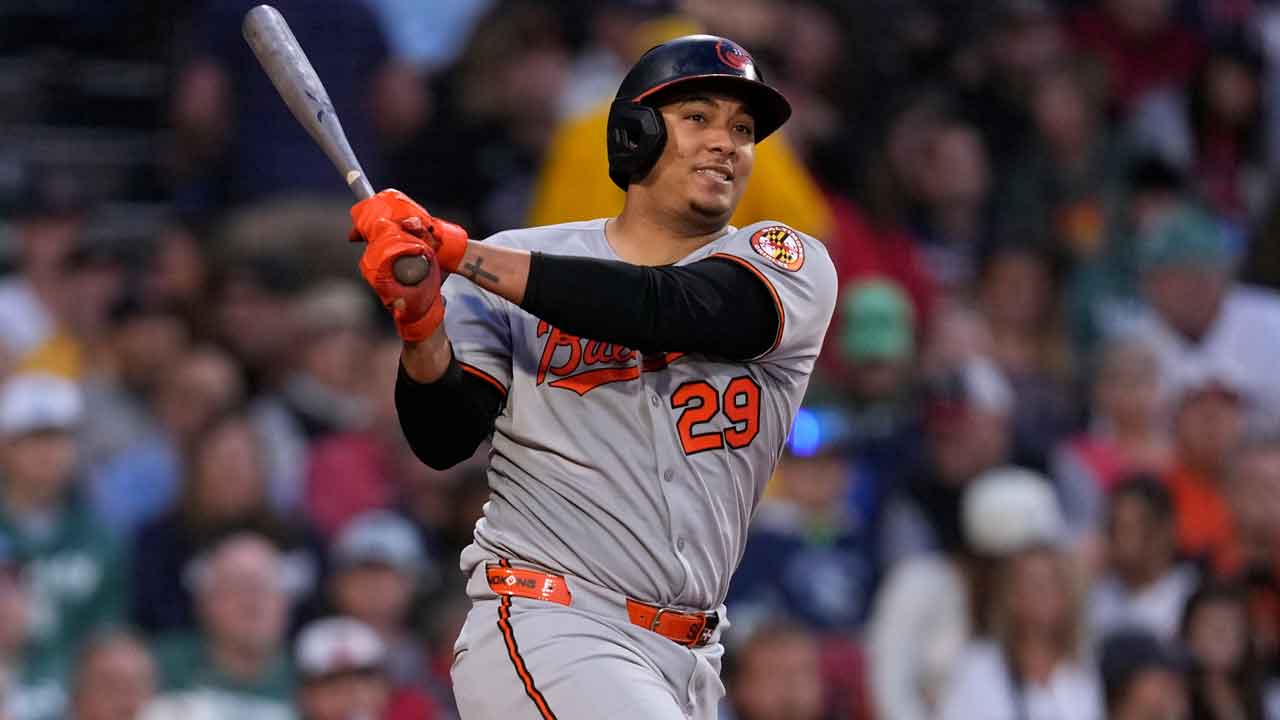REPORT: CALL, Catcher Smootable Basello to finalize long-term growth