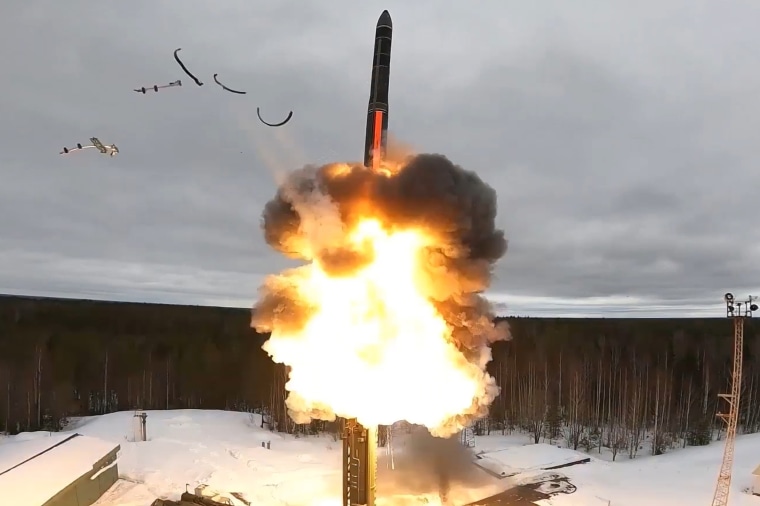 Russia Medvedeved Medvedevs 'new reality' as Kremlin Dittes Nuclear Agreement
