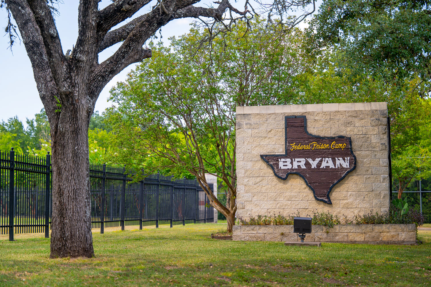Shift gang close with prison facilities where verislainte is held