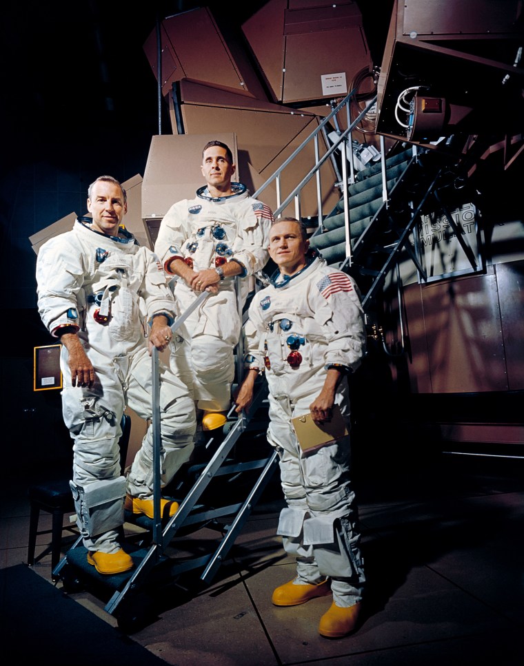 The Lovell's Astronio, Apollo 13 Commander Lessons, Died at 97