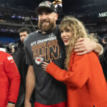 To make Taylor Swift sets to make the first appearance

