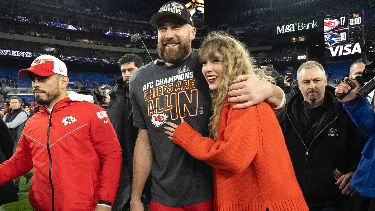 To make Taylor Swift sets to make the first appearance