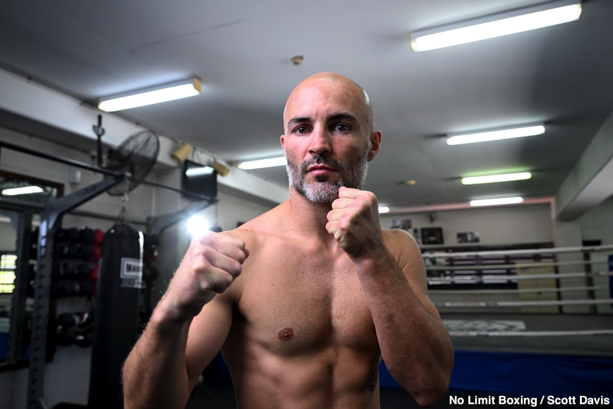 File: Liam Paro vs David Papot At September 18 at Brisbane, Australia
