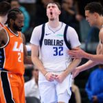 Flagg scored a season-high 35 as the Mavericks rallied past the Clippers

