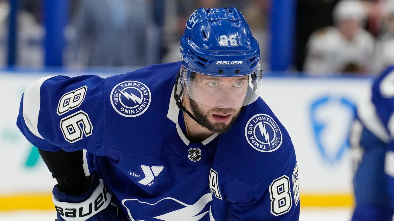 Lightning's Nikita Kucherov, Braden Point exit game vs. Capitals with injury