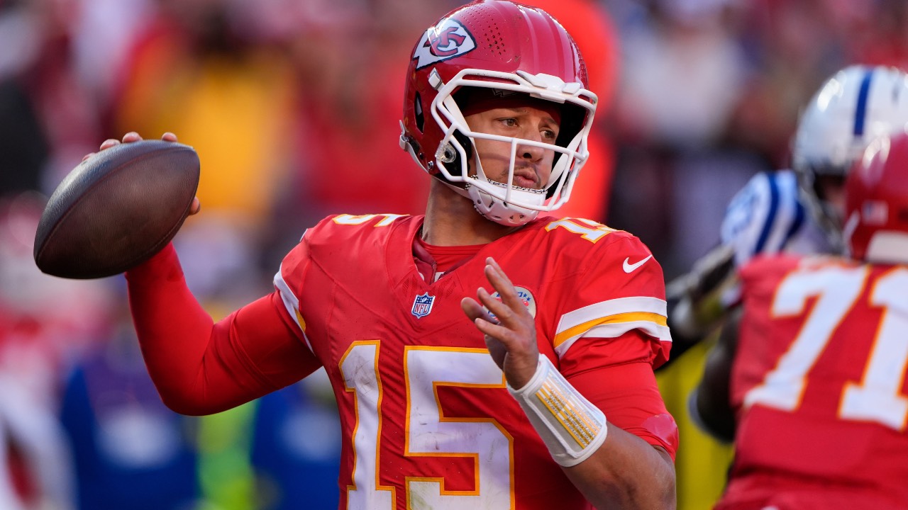 NFL Week 13 Pick'Em: Can Mahomes step it up to lead Chiefs past Cowboys?