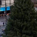 Scafolding down from the Rockefeller Christmas tree


