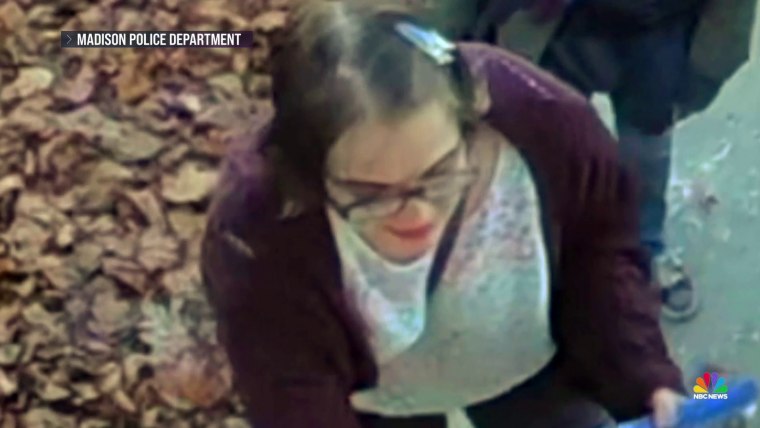 'Slender man' Stabber makes close new friends - and runs so they can bond