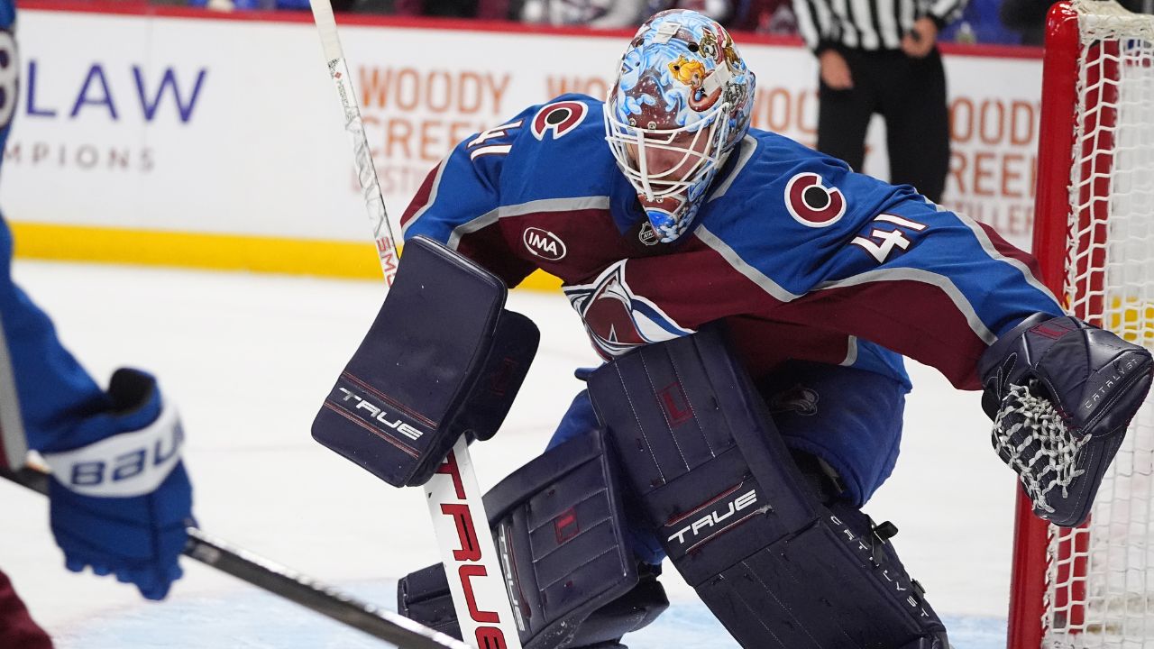 The Avalanche signed goalie Scott Wedgewood to a one-year contract extension