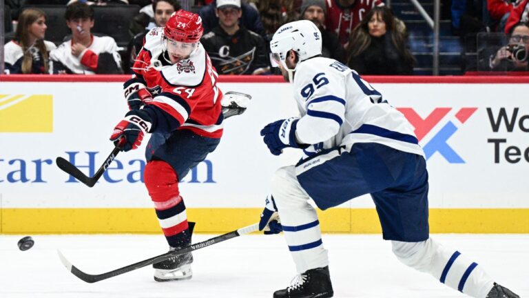 The Maple Leafs blew a two-goal lead in a loss to the Capitals