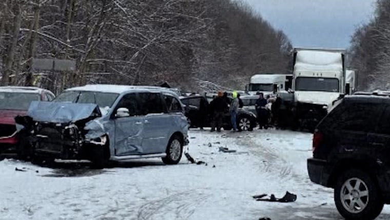 The winter weather has caused traffic jams on Indian highways