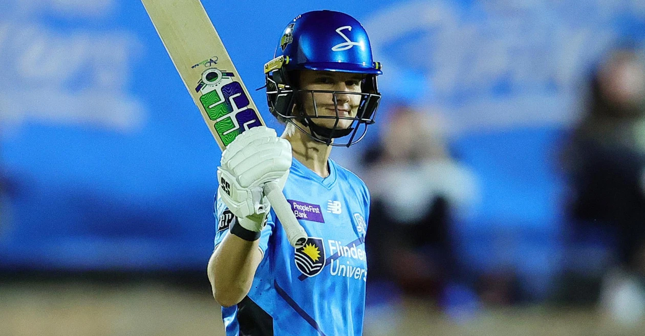 WBBL | 11: Laura Starer Strayardt Washing Adelaide Strikers to Winading Win against Melbourne