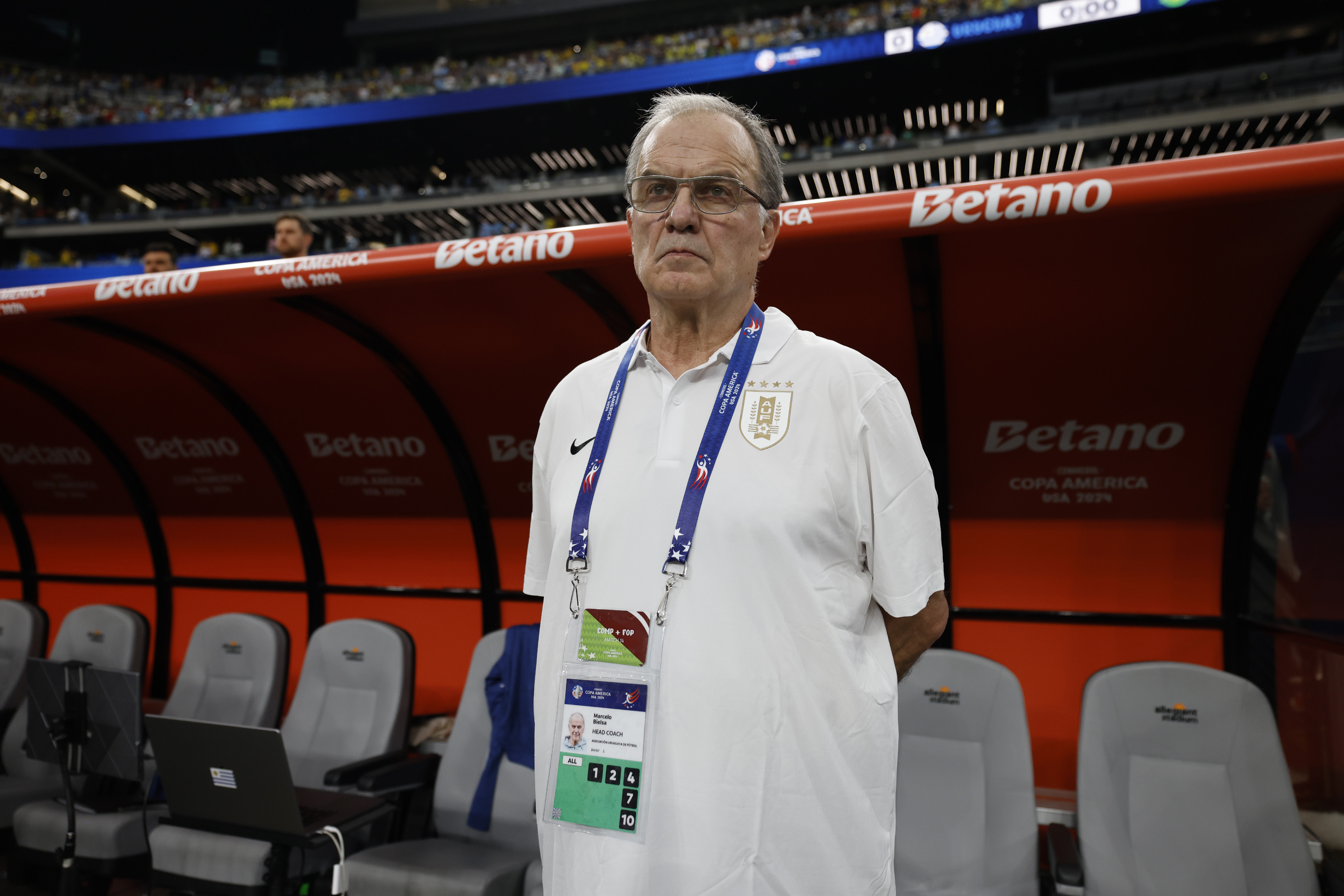 Head coach Marcelo Bielsa of Uruguay looks