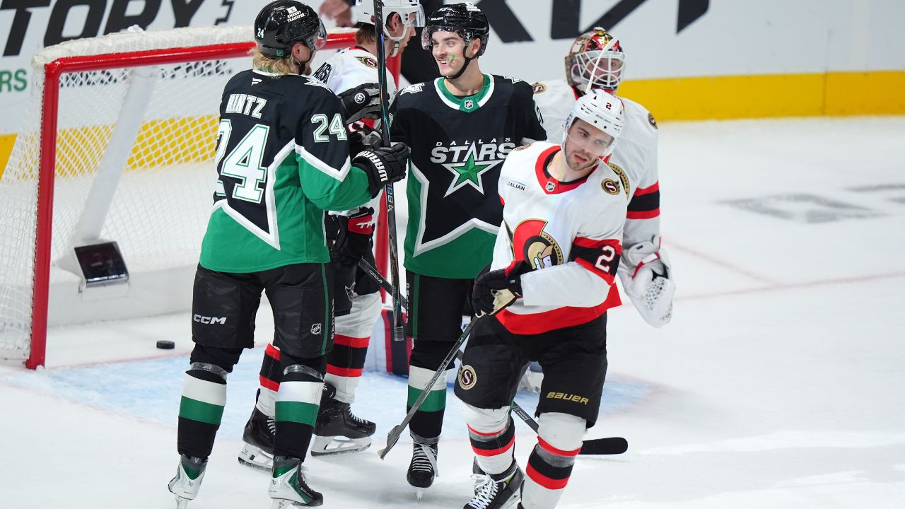 Johnston's hat trick pushed the Stars past the Senators for their fourth straight win
