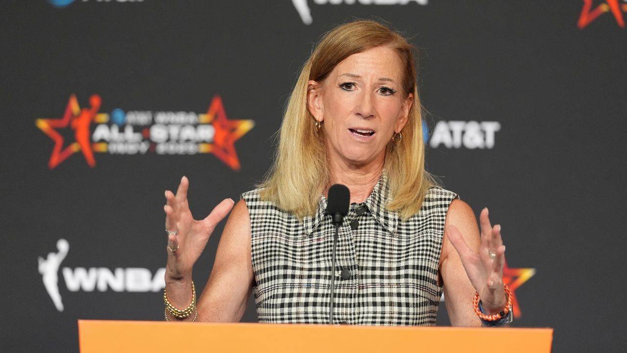 Report: WNBPA, WNBA offer bids for CBA talks