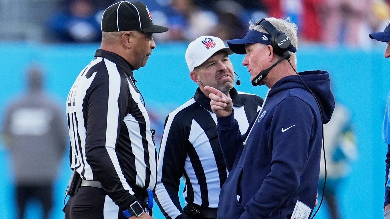 Titans player says Jaguars punter threatened to "beat" him